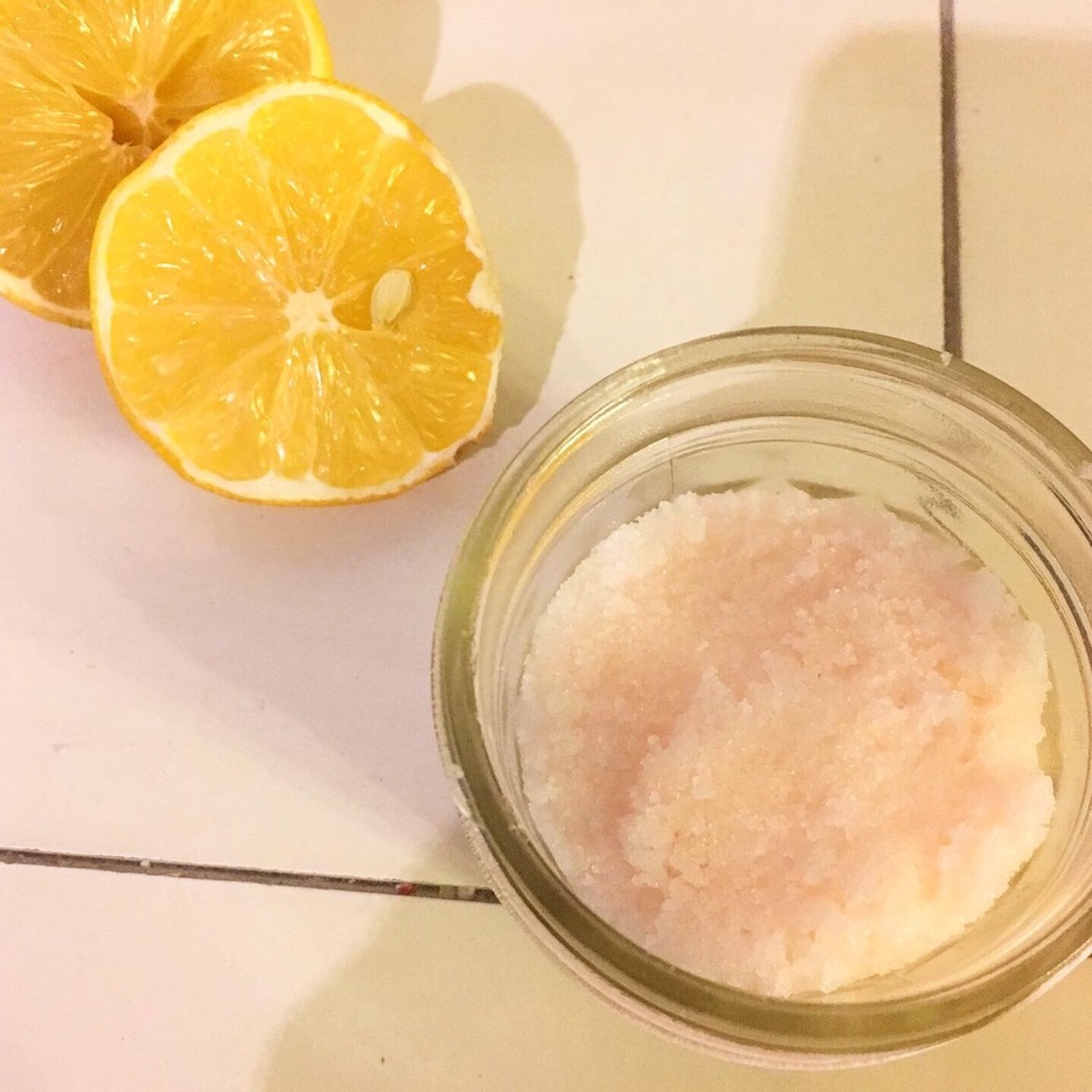 Pink lemonade foot scrub small cont.